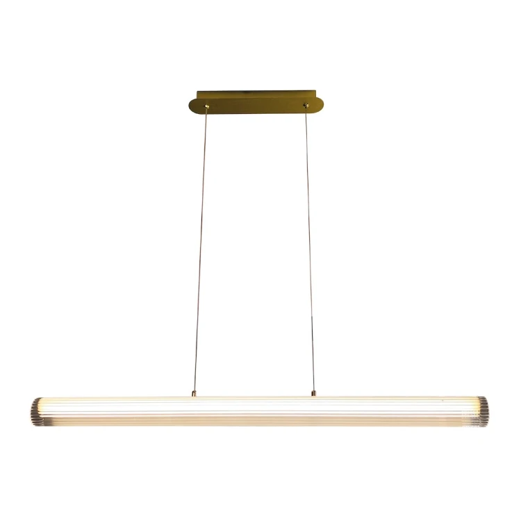 Lampa wisząca TRIVIA ML2732 Milagro – złota oprawa liniowa 120 cm z ryflowanym kloszem. LED 16W, IP44 i CCT 2700K, 3000K lub 4000K. Eleganckie oświetlenie nad stół, wyspę kuchenną lub barek. AI