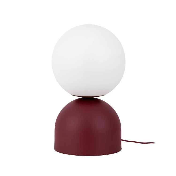 Lampka stołowa MIKI BIG BURGUND TK-Lighting 16217 łączy bordową podstawę z białym, szklanym kloszem. Idealna do salonu i sypialni. Wysokość 52 cm, szerokość 30 cm, oprawka E27 LED max 15 W. Posiada włącznik. Żarówka do kupienia osobno.