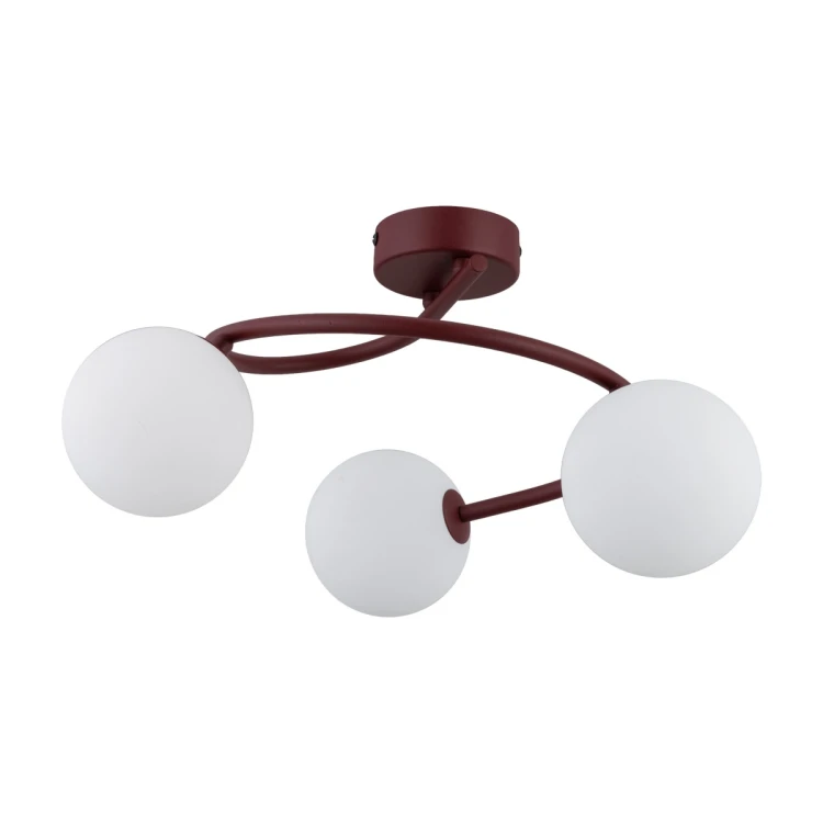 Lampa sufitowa ILSA TK-Lighting 11851 łączy burgundowy stelaż z trzema białymi szklanymi kulami. Pasuje do salonu i sypialni. Wymiary 44 × 44 × 26 cm, oprawki 3xG9, maks. 8 W LED każda. Żarówki sprzedawane oddzielnie.