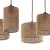 Odkryj lampę wiszącą JUTA 6585 z czterema abażurami w naturalnym odcieniu beżu. Czarne zawieszenie i oddzielne mocowania pasują do wnętrz boho oraz scandic-eco. Maks. 4×15 W LED, E27. Bez żarówek w zestawie.