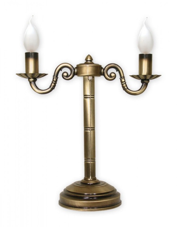 Lampa stołowa PRIMA LEMIR O1008/L2 w kolorze patyny to eleganckie oświetlenie w stylu klasycznym. Wykonana ze stali i odlewu ZNAL, posiada 2 źródła światła E14 oraz praktyczny sznureczek do włączania. Idealna do salonu, sypialni i gabinetu.