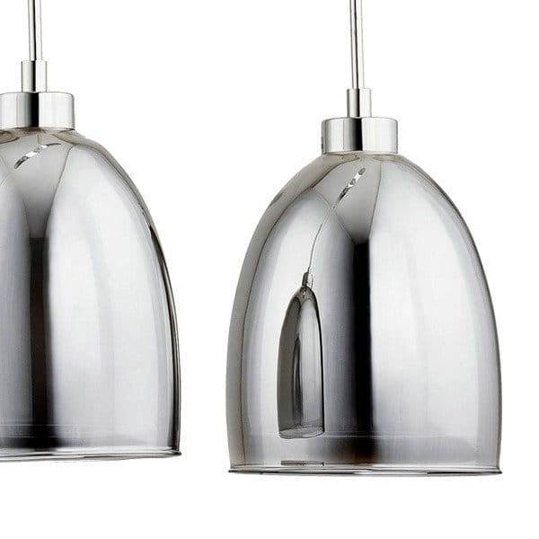 Lampa wisząca RONDA 3pł Alfa 60140 chrom to eleganckie oświetlenie nad stół, barek lub wyspę. Podwójne klosze: dymione szkło z zewnątrz, biały środek. Wykonana z metalu i szkła, 3xE27 60W. Nowoczesny styl, chromowana listwa, wysokość 100 cm