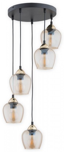 Lampa sufitowa MARGO 5xE27 Lemir O2995 W5 zachwyca efektowną formą kaskadową. Bursztynowe klosze, czarna oprawa i złote detale tworzą elegancką kompozycję idealną do salonu, jadalni, klatki schodowej i nowoczesnego holu.