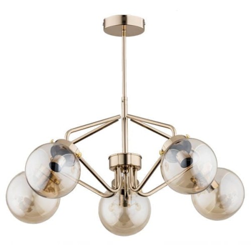 Lampa sufitowa BARSUM Alfa 27585 łączy złotą konstrukcję z pięcioma bursztynowymi kloszami. Oprawki 5×E14 maks. 40W każda. Szerokość 58 cm, wysokość 48,5 cm. Metal i szkło, IP20. Do salonu, jadalni i sypialni.