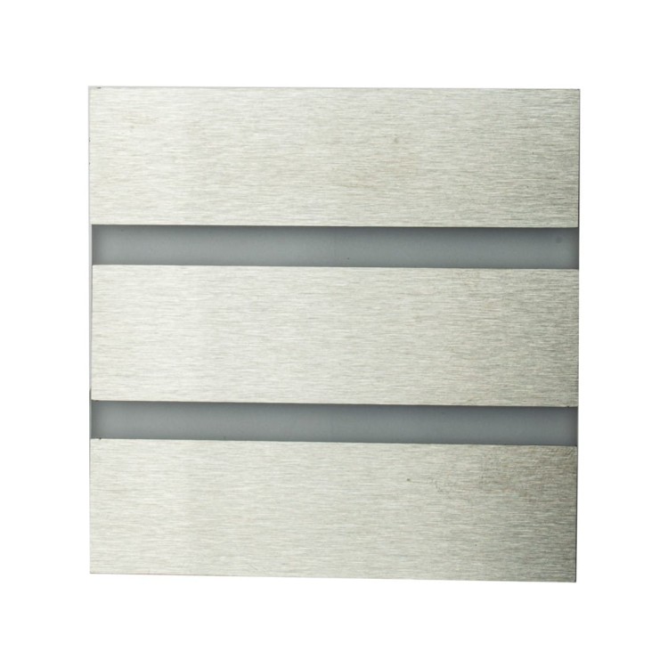 Oprawa schodowa VOX LED 0,6W 6500K srebrna to nowoczesne oświetlenie schodów i korytarzy. Jasne, zimne światło zwiększa bezpieczeństwo, a kompaktowa forma umożliwia estetyczny montaż w ścianie.