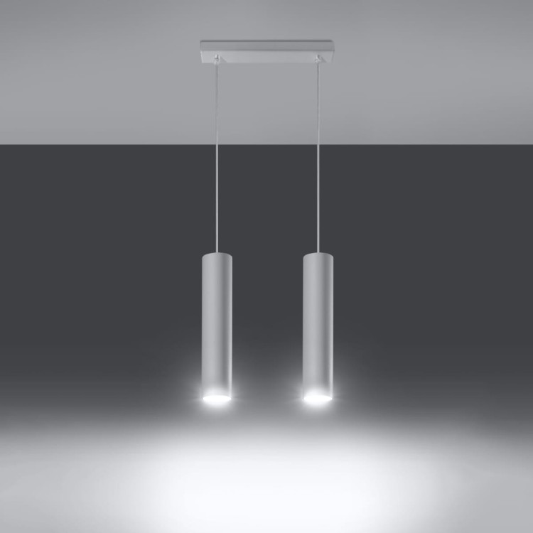 Minimalistyczna lampa wisząca LAGOS z dwoma kloszami tubami to świetny wybór do nowoczesnych wnętrz. Regulowane zawieszenie umożliwia dopasowanie wysokości lampy do pomieszczenia. Stylowa forma podkreśli charakter każdej aranżacji.