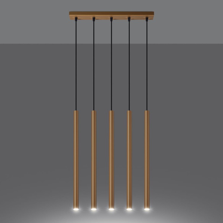 PASTELO SL.1173 to elegancka lampa wisząca wykonana ze stali w modnym złotym kolorze. Smukłe tuby oraz minimalistyczna konstrukcja doskonale podkreślają nowoczesne aranżacje loftowe i glamour.