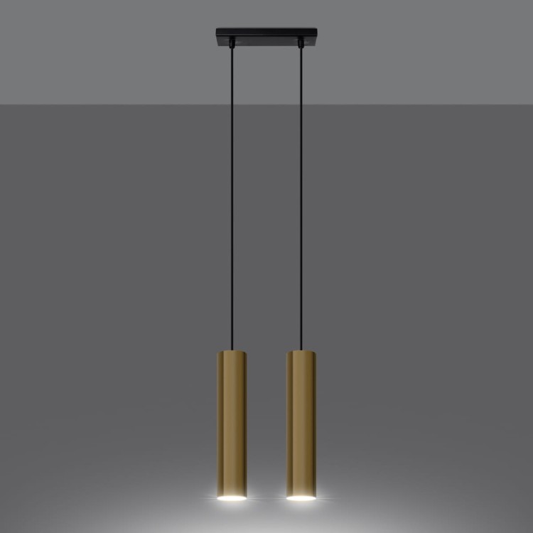 Minimalistyczna lampa wisząca 2xGU10 w kolorze złoty połysk doskonale sprawdzi się w salonie, kuchni lub sypialni. Smukłe cylindryczne klosze nadają wnętrzu elegancki wygląd i tworzą wyjątkowy klimat świetlny.
