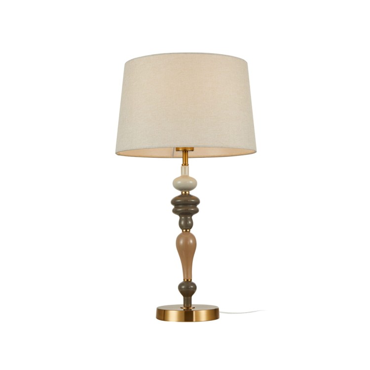 Lampka stołowa MOREN Italux TB-84678-AB zachwyca podstawą w kolorze antycznego brązu i morelowym oraz jasnym abażurem z tkaniny. Ma 60 cm wysokości, gwint E27 i włącznik na przewodzie. Idealna do salonu, sypialni, gabinetu lub holu i pokoju gościnnego.