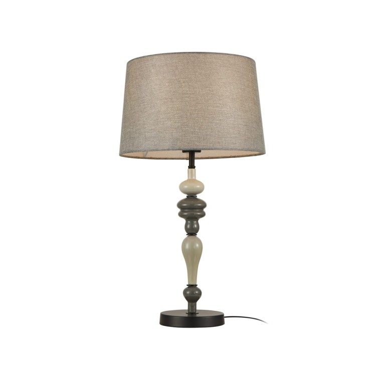 Lampka stołowa NEROM Italux TB-22374-BK ma 60 cm wysokości i szary abażur o średnicy 34 cm. Czarna matowa podstawa oraz klasyczna forma pasują do salonu i sypialni. Oprawa 1xE27 do 60 W, IP20 i 5 lat gwarancji.