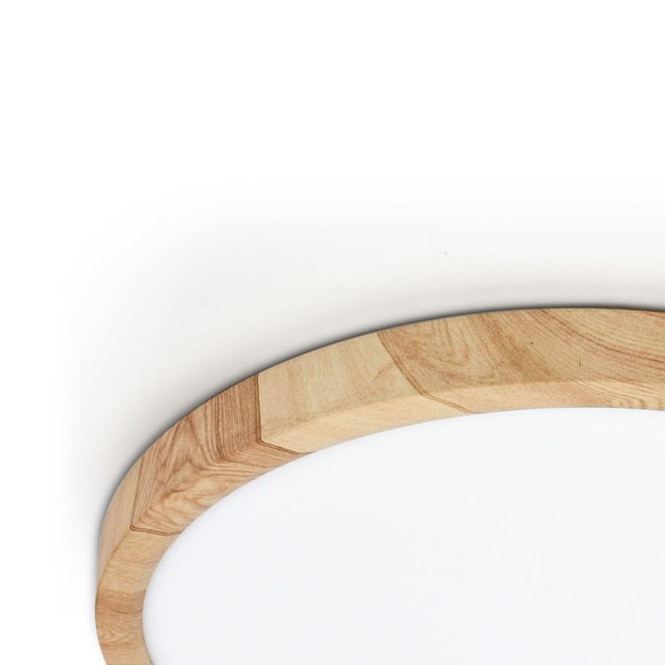 Plafon ALATA Italux 24W LED to płaska, drewniana oprawa 30 cm z IP44 i możliwością zmiany barwy światła 2800K–6000K. Mocne 3800 lm oraz minimalistyczny design czynią ją idealnym oświetleniem do nowoczesnych i skandynawskich wnętrz.