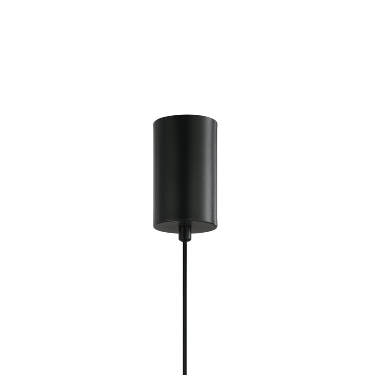 Lampa sufitowa MARCO LED 16W Italux to stylowa lampa nad stół w czerni z mosiężnymi detalami. Ciepła barwa 3000K i nowoczesny design sprawiają, że pasuje do wnętrz loftowych i nowoczesnych.