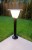Czarna lampa ogrodowa stojąca BIANCA 116 cm to połączenie stylu i funkcjonalności. Subtelne światło, odporność IP65 i możliwość zastosowania żarówki E27 czynią ją idealnym wyborem do nowoczesnych ogrodów i ścieżek.