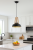 Lampa sufitowa DROP czarna z drewnem 1xE27 60W Alfa 60284 to nowoczesne i stylowe oświetlenie do kuchni lub jadalni. Połączenie metalu i drewna tworzy elegancki design, idealny do wnętrz skandynawskich, loftowych i minimalistycznych