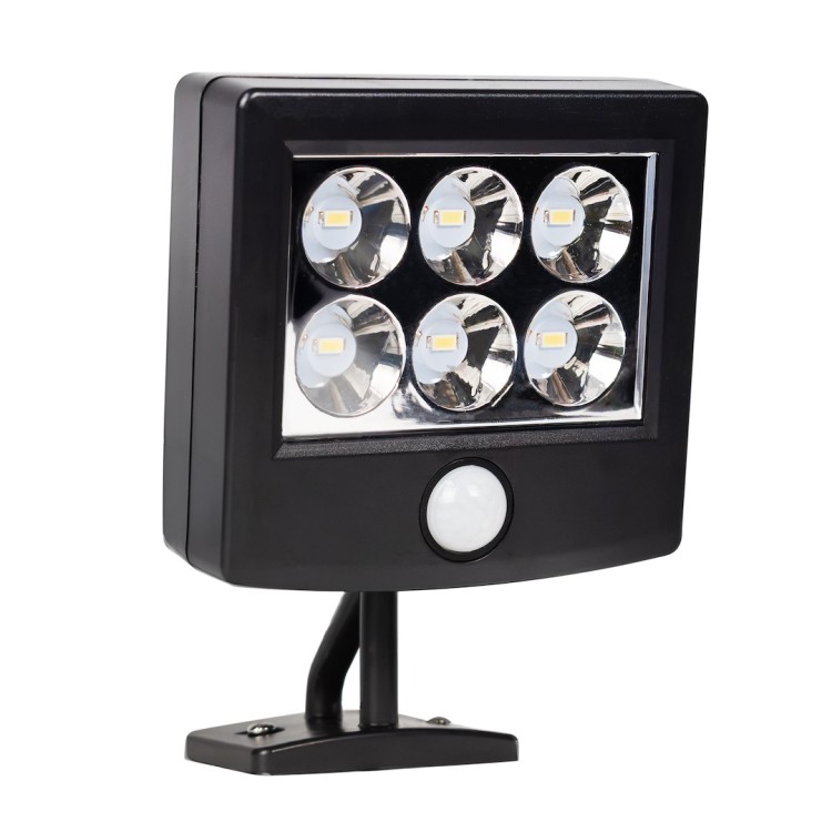Lampa solarna DEPO 6500K 1,05W LED to nowoczesne oświetlenie ogrodowe z czujnikiem zmierzchu. Zapewnia jasność 200 lm, zimne światło 6500K i bezprzewodowy montaż. Zasilanie solarne i klasa IP44 gwarantują wygodę i odporność na warunki atmosferyczne