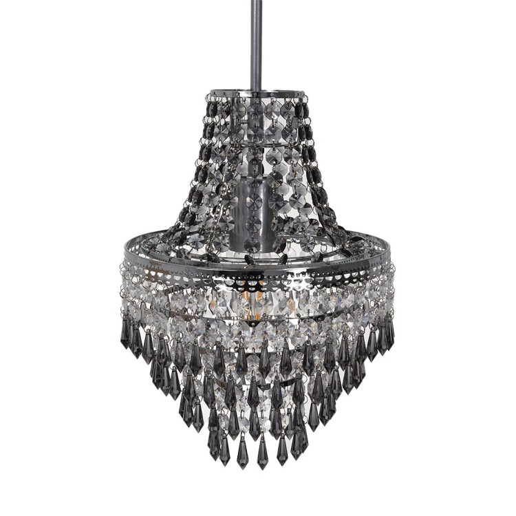 Żyrandol GEMMA MLP1587 Milagro to elegancka lampa z chromowaną oprawą i akrylowymi kryształkami w kolorze czarnym i przezroczystym. Średnica 23 cm, wysokość 50 cm. Na 1 żarówkę E27 max 60W. Idealny do salonu, sypialni lub eleganckiego holu.