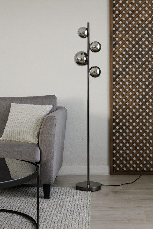 Lampa podłogowa CANELLO Italux 4xG9 w kolorze czarnego perłowego z dymionymi kulami. Elegancka oprawa o wysokości 160 cm i szerokości 31 cm, idealna do salonu, sypialni czy gabinetu. Solidne wykonanie z metalu i szkła, gwarancja 2 lata
