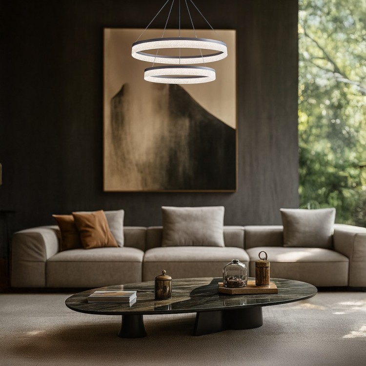 Lampa sufitowa GALA SILVER 54W LED Milagro ML2243 to nowoczesny model z dwoma pierścieniami o średnicy 60 cm. Moc 4320 lm i neutralna barwa 4000K zapewniają jasne, komfortowe światło. Eleganckie srebrne wykończenie nadaje wnętrzu stylu i luksusu.