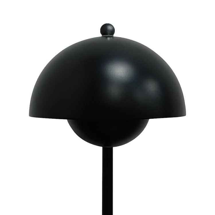 Lampka nocna COSTA Black ML2271 Milagro łączy styl retro z nowoczesnością. Posiada wbudowany akumulator USB-C, dotykowy włącznik, regulację barwy światła 3000K–6000K i ściemnianie. Idealna do sypialni, biura, restauracji czy hotelu