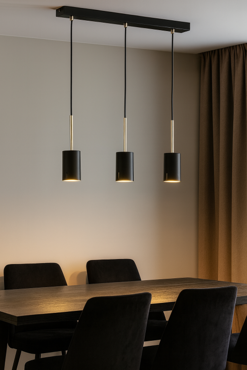 Nowoczesna lampa FRIGGA 3xGU10 Lemir O3147 w czarnym połysku ze złotymi akcentami. Stylowa listwa wisząca o regulowanej wysokości 30–80 cm i szerokości 50 cm. Doskonała nad stół, do kuchni, jadalni i nowoczesnych wnętrz.