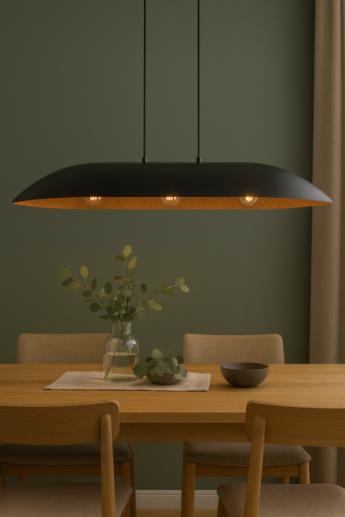 Lampa wisząca GONDOLA 3xE27 Sigma to połączenie czerni i miedzi w nowoczesnym wydaniu. Duży klosz 114 cm świetnie prezentuje się nad stołem w jadalni, nadając wnętrzu eleganckiego i przytulnego klimatu.