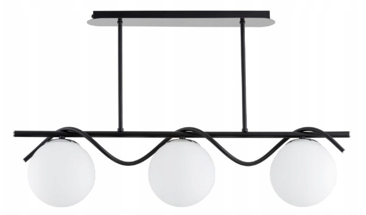 Lampa sufitowa VARNA 3xE14 Alfa 63115 łączy czarną metalową listwę z trzema białymi kulistymi kloszami ze szkła. Nowoczesny design, solidne wykonanie i możliwość użycia żarówek LED sprawiają, że doskonale oświetli salon, jadalnię, kuchnię czy korytarz.