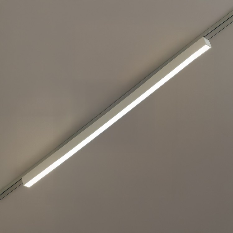 Nowoczesna oprawa liniowa Slim Magnetic Track 91 cm, 30W LED, 3220 lm. Zmienna barwa światła 3000–6000K i magnetyczny montaż to idealne rozwiązanie do salonów, biur i showroomów.