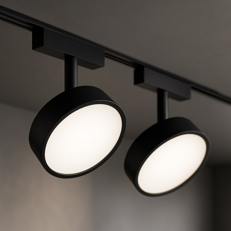 Designerska oprawa LED Slim Magnetic Track 9W to funkcjonalność i styl w jednym. Zmienna barwa światła i sterowanie przez Tuya lub pilot zwiększają komfort użytkowania.