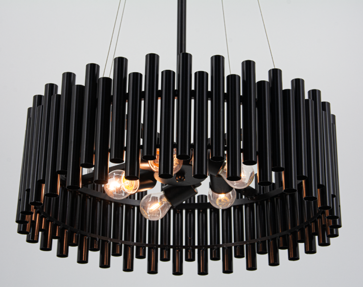 Nowoczesna lampa sufitowa NARNI 5xE14 to propozycja dla miłośników designerskiego oświetlenia. Czarne tuby tworzą wyjątkowy klimat nad stołem. Świetna do wnętrz glamour, modern i premium. Mocny akcent dekoracyjny.