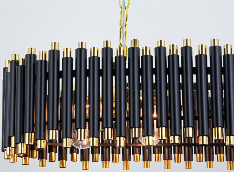 Lampa wisząca NARNI 8xE14 w czerni i złocie, o wymiarach 80×30 cm i regulowanej wysokości 18–70 cm. Idealna nad stół lub wyspę. Mocne światło i elegancki design dla wnętrz premium.