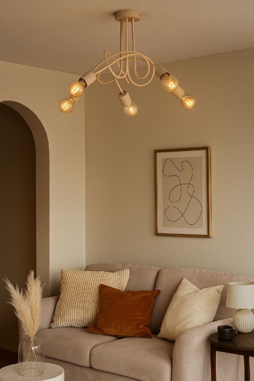 Lampa sufitowa TANGO 5xE27 beżowa Taupe Alfa 63399 to nowoczesny model o efektownych, giętych ramionach. Zapewnia mocne oświetlenie dzięki pięciu punktom E27. Wykonana z metalu, idealna do salonu, sypialni i jadalni. Wymiary: 55×39 cm, styl modern.