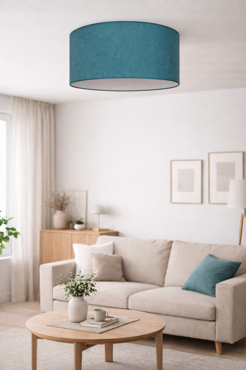 Stylowy plafon PASTELL Duolla 83970 wyróżnia się turkusowym abażurem Soro i białym wnętrzem klosza. Średnica 60 cm i wysokość 30 cm sprawiają, że lampa doskonale pasuje także do pomieszczeń z niższym sufitem.