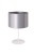 Lampa stołowa CANNES biała z atłasowym abażurem i srebrnym wnętrzem to eleganckie oświetlenie dekoracyjne. Wysokość 20 cm, oprawka E14 i włącznik na przewodzie sprawiają, że idealnie pasuje na stolik nocny lub komodę.