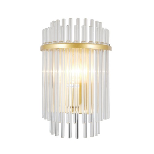 Kinkiet BONTE złoty Italux z transparentnym szklanym kloszem w aranżacji wnętrza. Eleganckie oświetlenie ścienne do salonu, sypialni lub korytarza w stylu nowoczesnym i glamour.