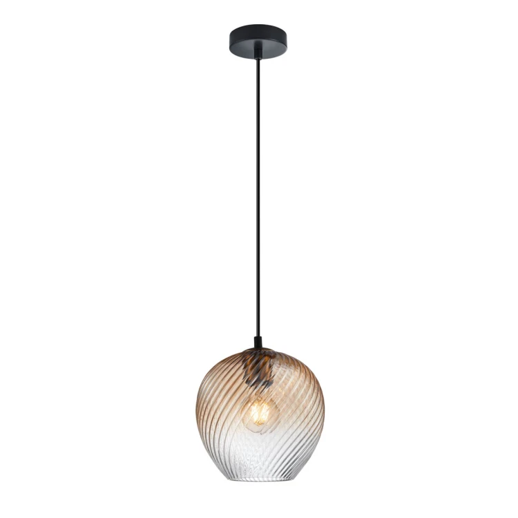 Lampa wisząca ALIAS czarna z bursztynowym kloszem to stylowe oświetlenie do salonu, jadalni lub kuchni. Gwint E27 pozwala dobrać idealną żarówkę, a szklany klosz tworzy przytulny klimat