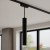 Oprawa wisząca Magnetic Track LED 6W zapewnia jasne i komfortowe światło do 514 lm. Zmienna temperatura barwowa 2700K/3000K/4000K oraz CRI>90 gwarantują naturalne odwzorowanie kolorów i nowoczesny wygląd oświetlenia.