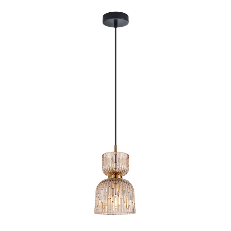 Lampa wisząca Balme Italux PND-3619-1-BRO-AMB zachwyca bursztynowym szklanym kloszem i eleganckim designem. Model 1xE27 doskonale sprawdzi się nad stołem, wyspą kuchenną lub w salonie, tworząc klimatyczne i nowoczesne oświetlenie.