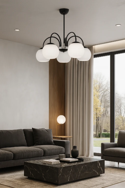 Elegancka lampa NINA O3655 W5 CZA + CH to klasyczna forma w nowoczesnym wydaniu. Otwarte, kuliste klosze z matowego szkła zapewniają przyjemne światło, a czarny połysk i chrom dodają wnętrzu wyjątkowego charakteru.