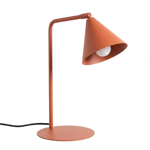 Lampa biurkowa NOX 1xE14 ochra czerwona Sollux SL.2571 to nowoczesne oświetlenie do pracy, nauki i czytania. Kompaktowe wymiary 18x18x35 cm oraz funkcjonalny wysięgnik sprawiają, że doskonale sprawdzi się na każdym biurku.