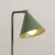 NOX SL.2570 to stylowa lampa biurkowa w kolorze oliwkowym. Dzięki wymiarom 18x18x35 cm oraz oprawce E14 zapewnia komfortowe oświetlenie biurka, stolika nocnego lub miejsca do nauki.