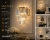 Lampa ścienna MILANO ML1495 to połączenie klasy i stylu. Złota konstrukcja i kryształki tworzą efektowną ozdobę. Świetnie sprawdzi się w salonie, sypialni i korytarzu.