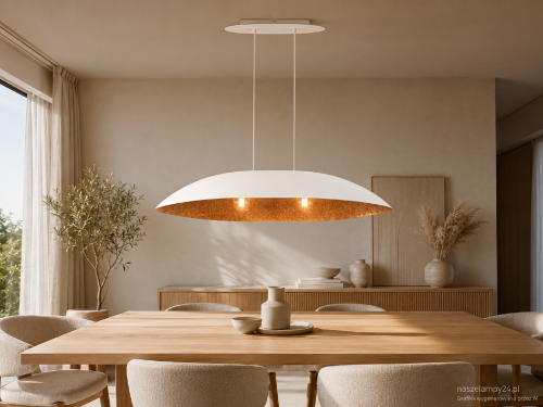 GONDOLA Sigma 40639 to designerska lampa wisząca 2xE27 nad stół. Białe wykończenie i miedziane wnętrze klosza tworzą elegancki kontrast. Oprawa o szerokości 84 cm doskonale uzupełni jadalnię, kuchnię albo salon.