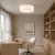 Plafon SOFT 50 cm biały 2xE27 marki Sigma to elegancka lampa sufitowa z abażurem wykonanym z tkaniny na folii PCV. Biały dolny klosz osłania żarówki i równomiernie rozprasza światło. Idealny do jasnych wnętrz.