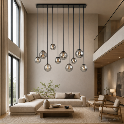 Czarna lampa TULIA 10xG9 marki Sigma ma dziesięć dymionych kloszy rozmieszczonych na długich prętach. Kaskadowa oprawa efektownie oświetli jadalnię, salon, hol lub antresolę. Żarówki LED G9 należy dokupić osobno.