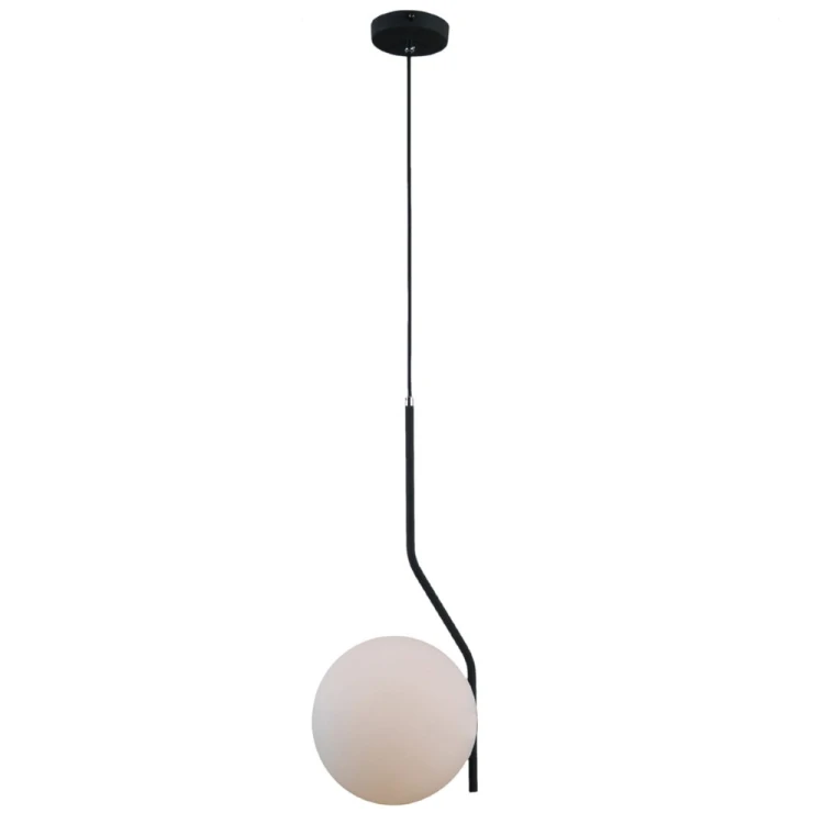 Lampa wisząca CARIMI PND-3300-1-BK wyróżnia się czarną armaturą i białym kloszem typu kula. Ma 16 cm szerokości, regulowaną wysokość do 100 cm oraz oprawkę E27. Stylowy wybór do salonu, kuchni, sypialni i jadalni.