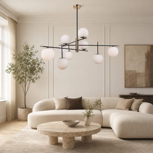 STELIA PND-43660-9 to designerska lampa sufitowa z 9 mlecznymi kloszami. Czarne ramiona i detale w kolorze antycznego brązu tworzą elegancką kompozycję do salonu, jadalni, gabinetu oraz wnętrz modern classic.