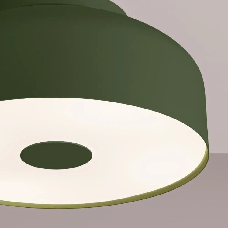 Zielony plafon OMIQ SL.1680 marki Sollux łączy prostą formę z funkcjonalnym układem 4xE27. Okrągła oprawa o średnicy 30 cm sprawdzi się w salonie, sypialni, gabinecie, jadalni lub holu urządzonym w naturalnych barwach.