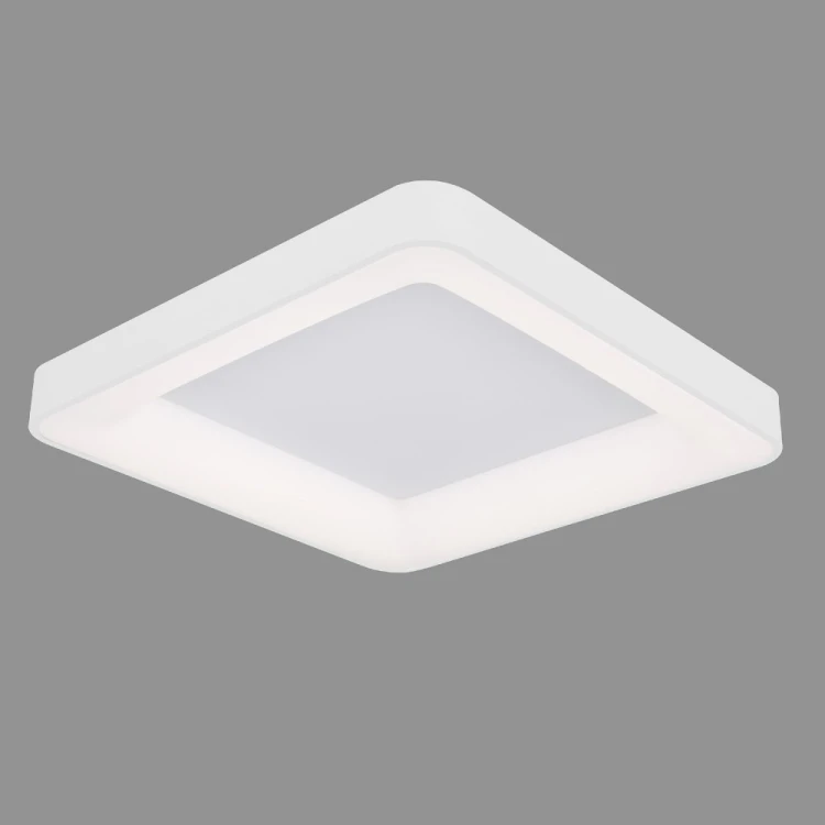 Plafon sufitowy GIACINTO 50W LED łączy białą oprawę z aluminium i akrylu ze zintegrowanym źródłem światła 2750 lm. Kwadratowa lampa 60 × 60 cm jest ściemnialna i sprawdzi się w nowoczesnym salonie, kuchni lub sypialni.