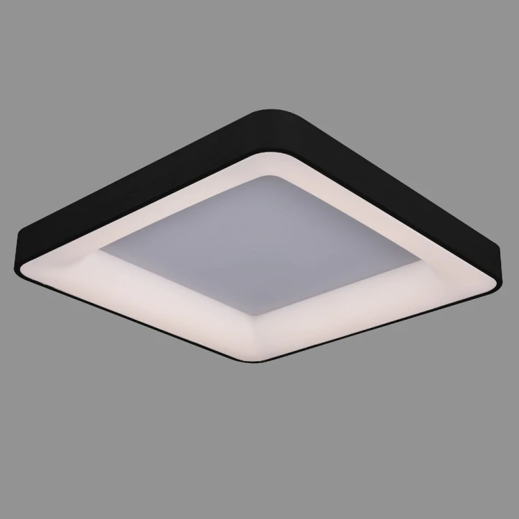 Plafon GIACINTO 5304-850SQC-BK-4 marki Italux to czarna oprawa LED 50W wykonana z aluminium i akrylu. Ma 60 × 60 cm i tylko 6 cm wysokości. Zapewnia 2750 lm zimnego białego światła, możliwość ściemniania, IP20 i gwarancję 5 lat.