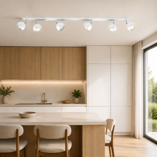 Plafon OCULARE 6xGU10 biały Sollux SL.0442 to metalowa lampa sufitowa z regulowanymi punktami światła. Minimalistyczna forma pasuje do nowoczesnych wnętrz, a ruchome reflektory pozwalają oświetlić wybrane części pomieszczenia.